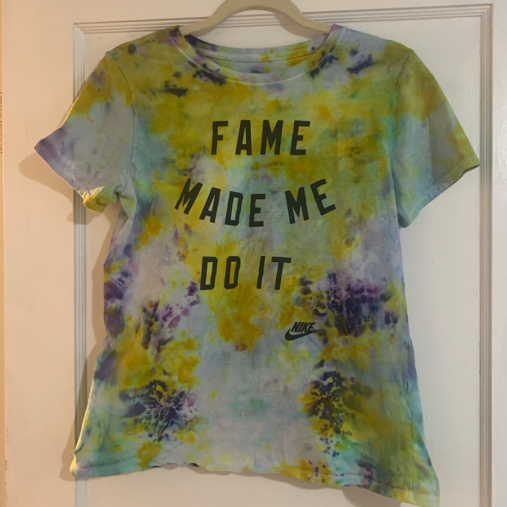 Nike women’s small/kids large tie dyed tshirt